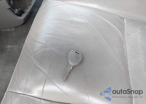 2003 Chrysler Town & Country Limited from USA, damaged, VIN 2C8GT64L43R160744